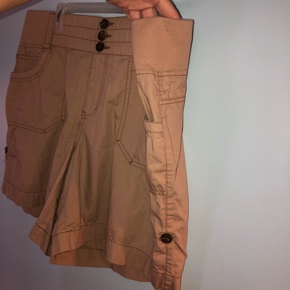 Woman’s plus size shorts size 2 vanity size - Picture 5 of 9